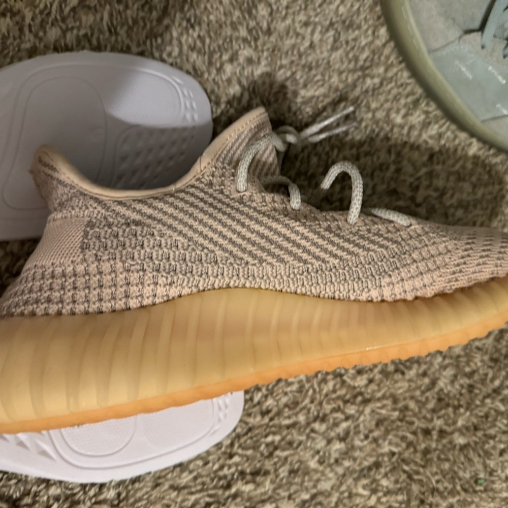 Mens Yeezy size 13 - GUC - Picture 4 of 6
